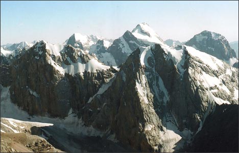 Скальные стены. Фото автора