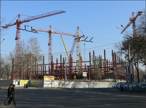 Строительство Дворца форумов, Ташкент, январь 2009 г.