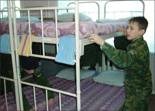 В казарме