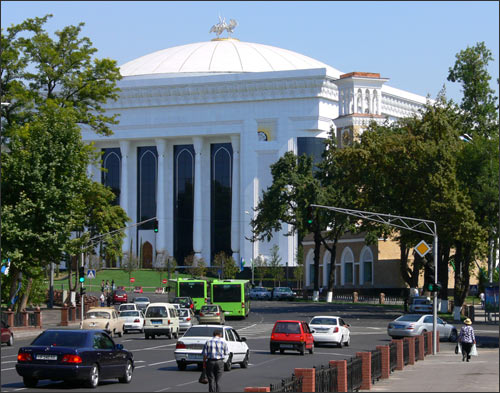 Дворец Форумов