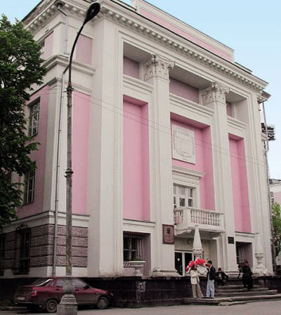 Здание Уральской Государственной медицинской академии